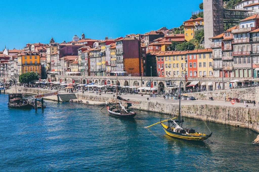 Traveling in Portugal on a budget